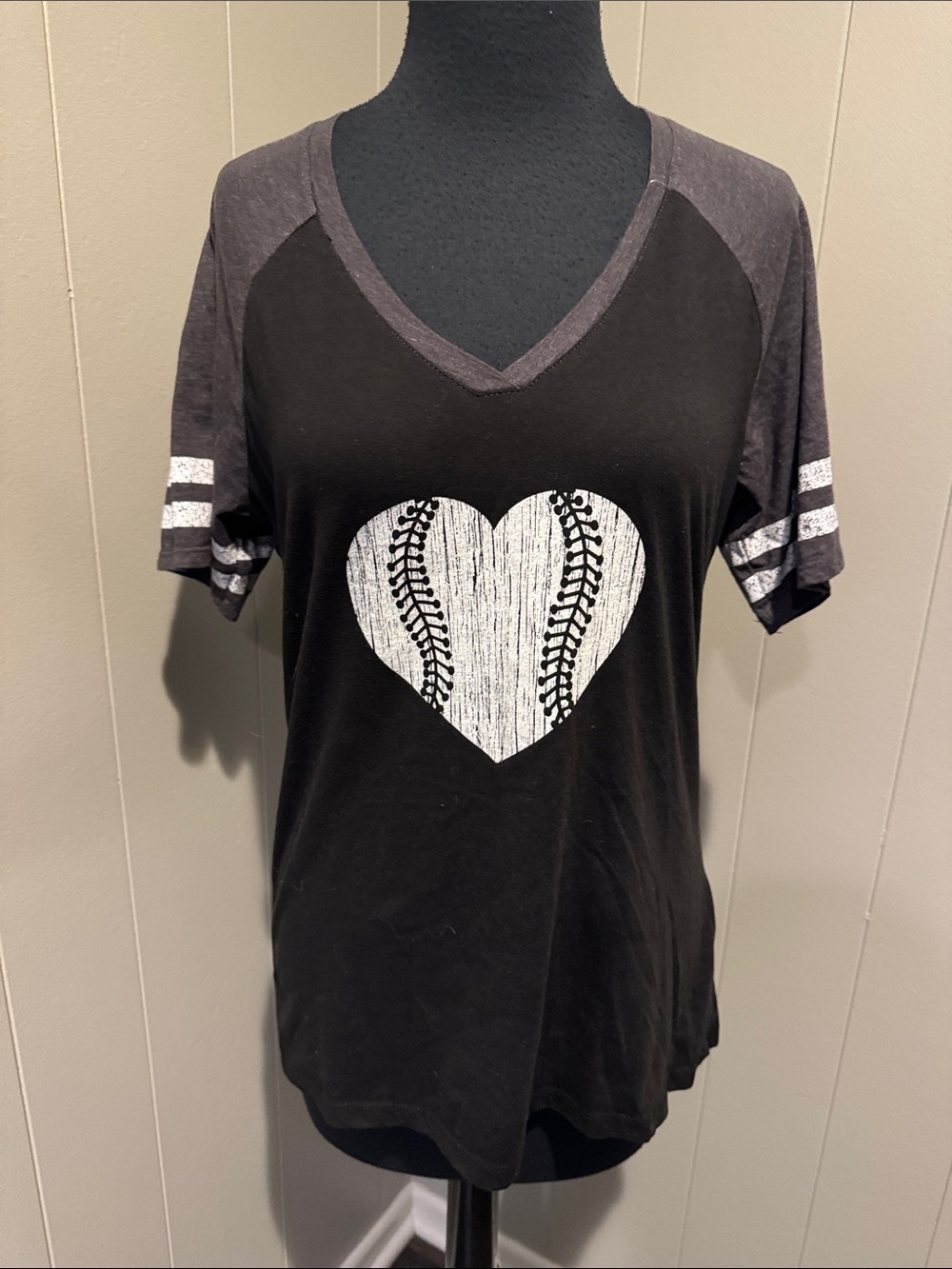 District Made black/gray baseball heart graphic short sleeve V neck cotton tee